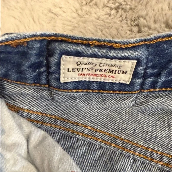 Levi's Women's High-Rise Straight Crop Jeans - Blue - Picture 8 of 10